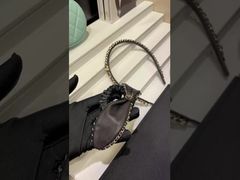 Faixa de cabelo de pele de cordeiro preta com corrente de latão e elástico de orelhas de coelho duplo C para uso diário